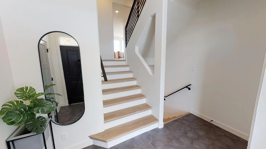 Thomas Valenti Homes | 4700 40 Ave S, Lethbridge, AB T1K 7C5, Canada | Phone: (403) 694-0188