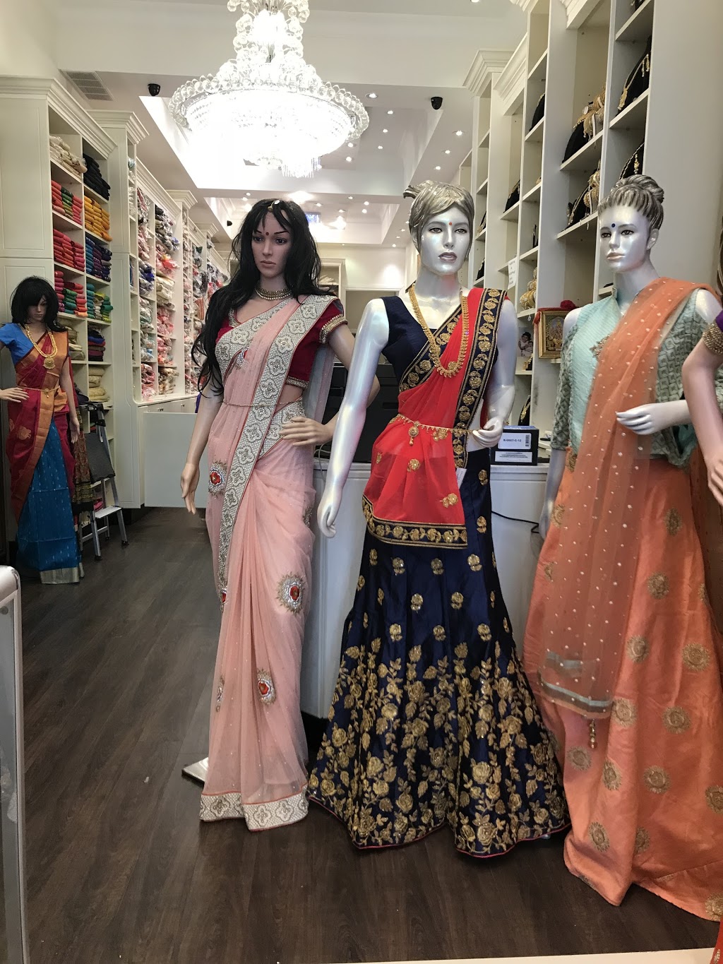 Mayas Boutique | 6055, 124 Steeles Ave E #124, Scarborough, ON M1X 0A7, Canada | Phone: (416) 292-6292