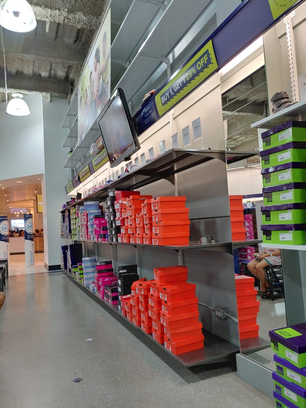 The Shoe Company | 777 Guelph Line UNIT A6, Burlington, ON L7R 3N2, Canada | Phone: (905) 681-2897