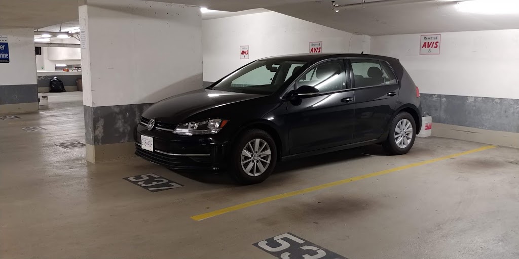 Avis Car Rental | 5951 Minoru Blvd unit 173 unit 173, Richmond, BC V6X 1A3, Canada | Phone: (604) 606-2890