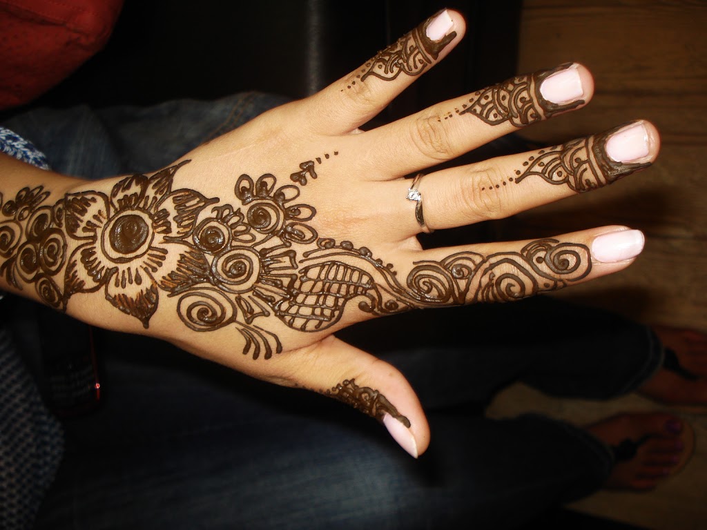 Apollo Beauty Salon | 1479 Gerrard St E, Toronto, ON M4L 2A1, Canada | Phone: (416) 469-9833