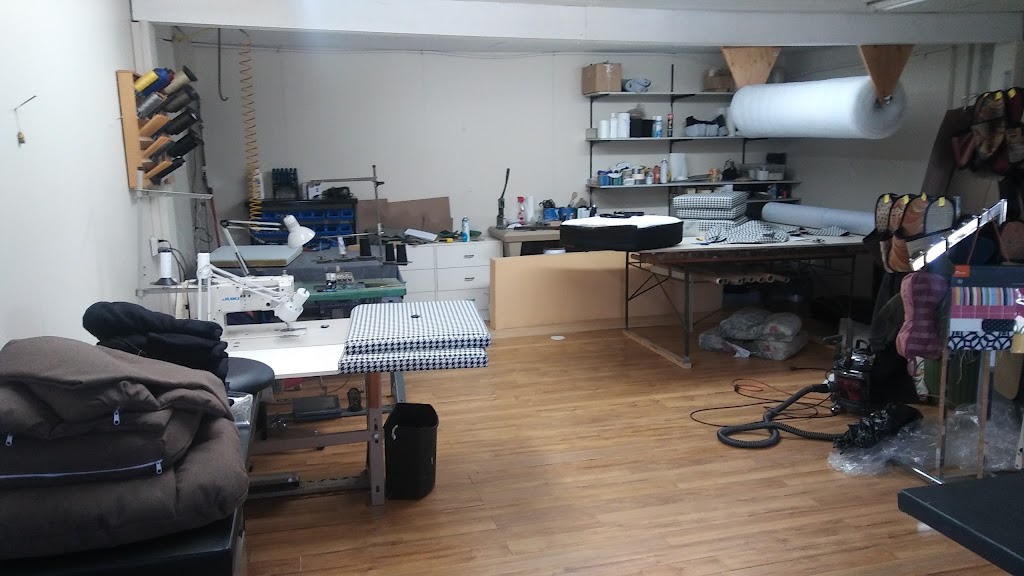 Rembourrage Carmen Gilbert | 318 QC-169, Albanel, QC G8M 3N8, Canada | Phone: (418) 741-2050