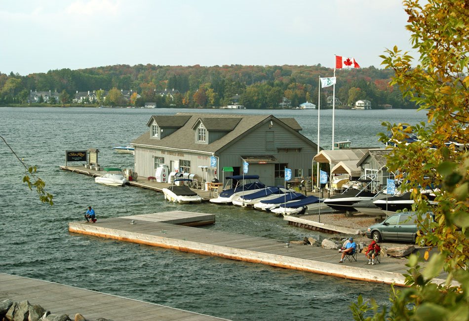 The Boathouse | 1327 Peninsula Rd, Port Carling, ON P0B 1J0, Canada | Phone: (705) 765-3147