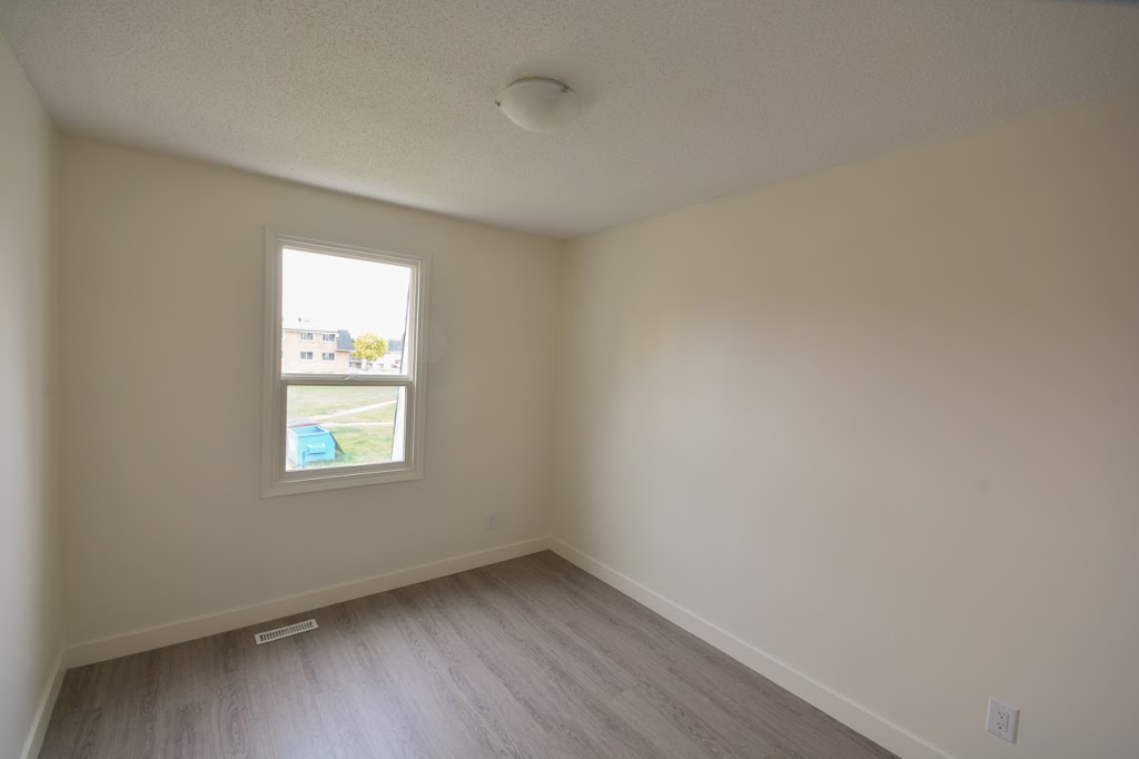 Quappelle Village I & II | 41 Munroe Pl #22, Regina, SK S4S 6A7, Canada | Phone: (306) 751-2270