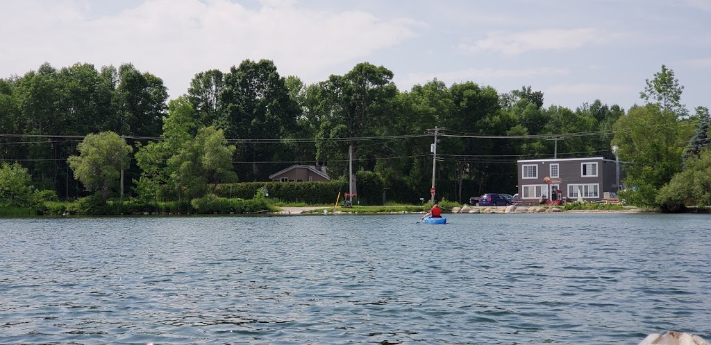 Carthew Bay Pub & Scoops | 2804 Lakeshore Rd E, Orillia, ON L3V 6H1, Canada | Phone: (705) 326-3295