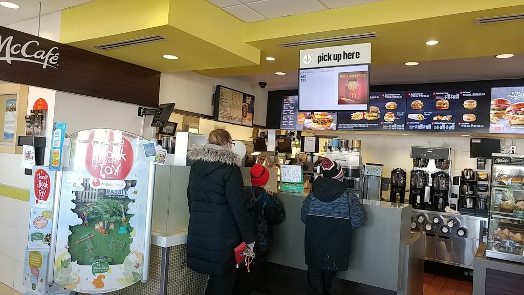 McDonalds | 680 Nairn Ave, Winnipeg, MB R2L 0X7, Canada | Phone: (204) 949-6005