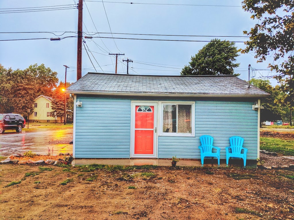 Algonac Vacation Rentals | 703 St Clair River Dr, Algonac, MI 48001, USA | Phone: (810) 580-1042