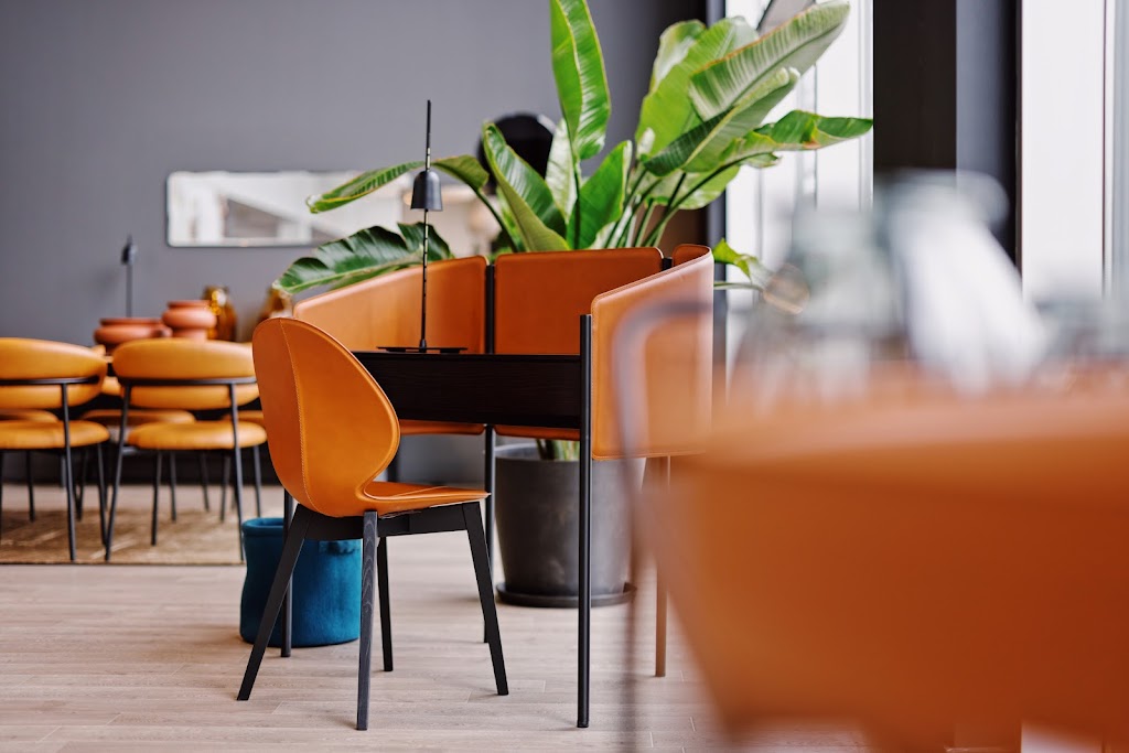 Calligaris Laval | 2296 Boul. le Corbusier, Laval, QC H7S 2C9, Canada | Phone: (514) 382-6870