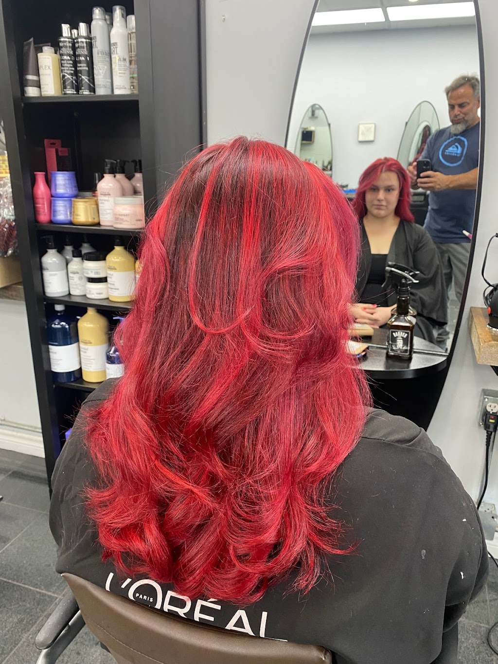 Che Hair salon | 2900 Gibford Dr unit 113, Ottawa, ON K1V 2R4, Canada | Phone: (613) 737-3872