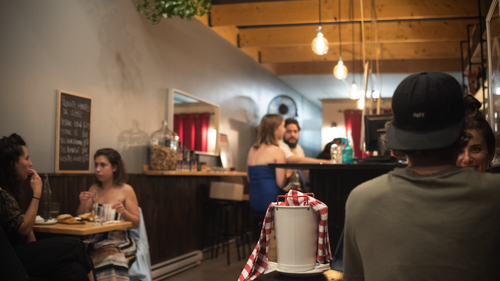 Bo Dégât | 1392 Rue Beaubien E, Montréal, QC H2G 1K9, Canada | Phone: (514) 567-3051