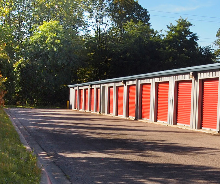 Vaultra Self-Storage - Lundys Treasure Chest | 6550 Oakwood Dr, Niagara Falls, ON L2G 0H9, Canada | Phone: (905) 356-6500