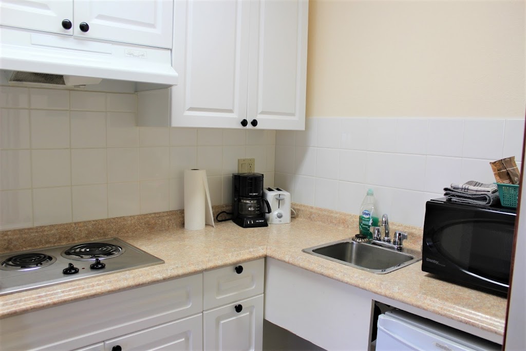 Duchess Village Suites | 103 Centre St, Duchess, AB T0J 0Z0, Canada | Phone: (403) 378-3001
