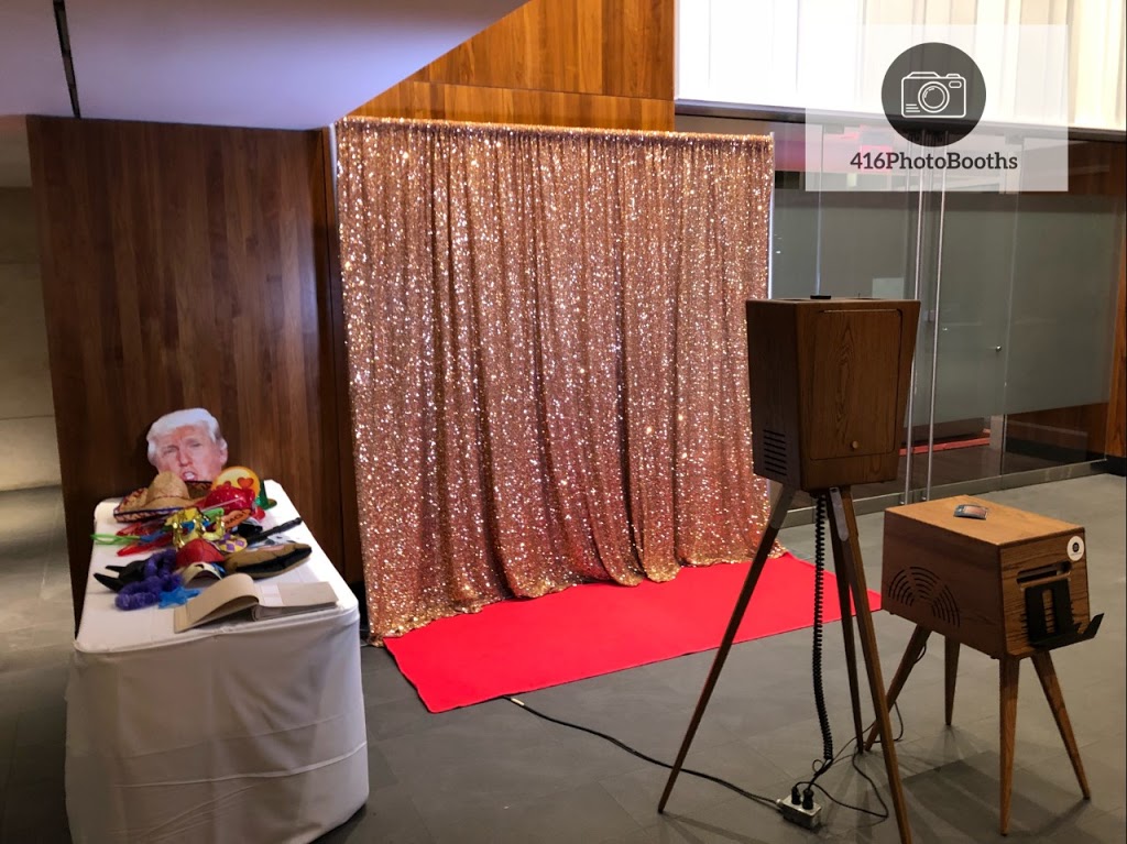 416PhotoBooths | 26 Pecan Dr, Brampton, ON L6P 2J7, Canada | Phone: (905) 783-5848