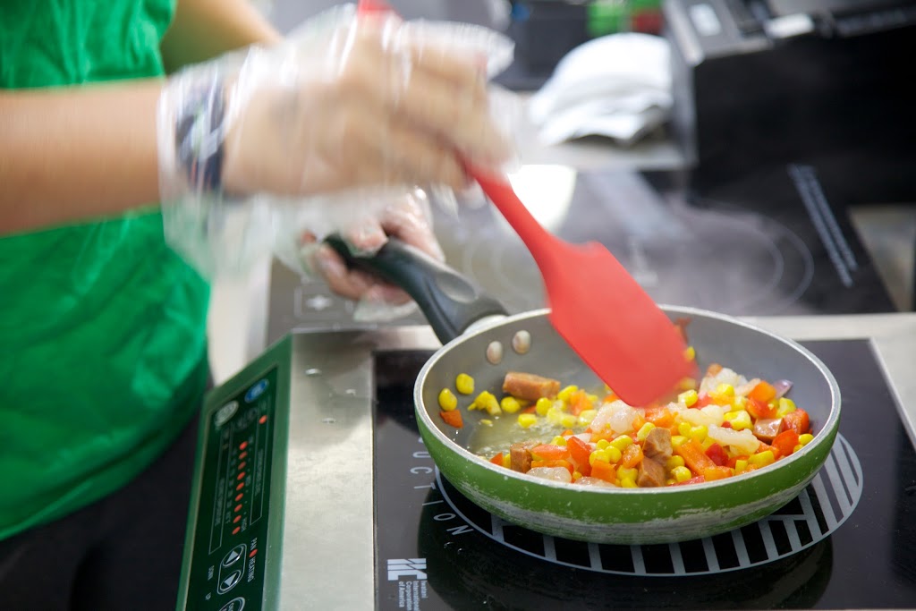 WrapZone Restaurant | 520-1950 Harvey Ave, Kelowna, BC V1Y 8J8, Canada | Phone: (250) 861-6000