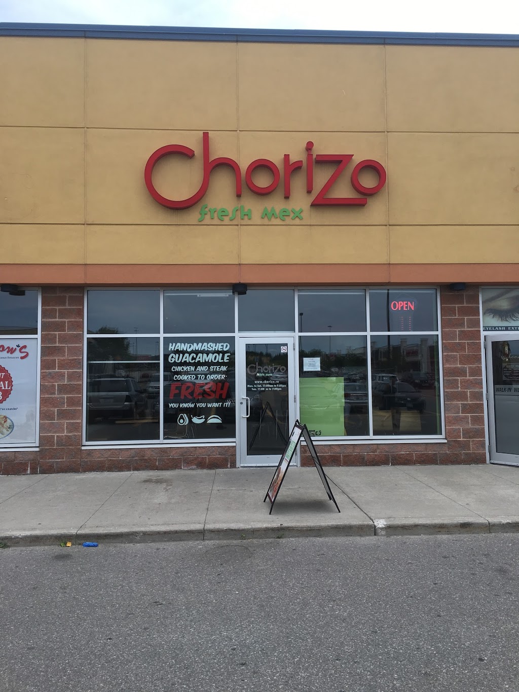 Chorizo Fresh Mex | 3513 Wyecroft Rd, Oakville, ON L6L 0B6, Canada | Phone: (905) 469-0077