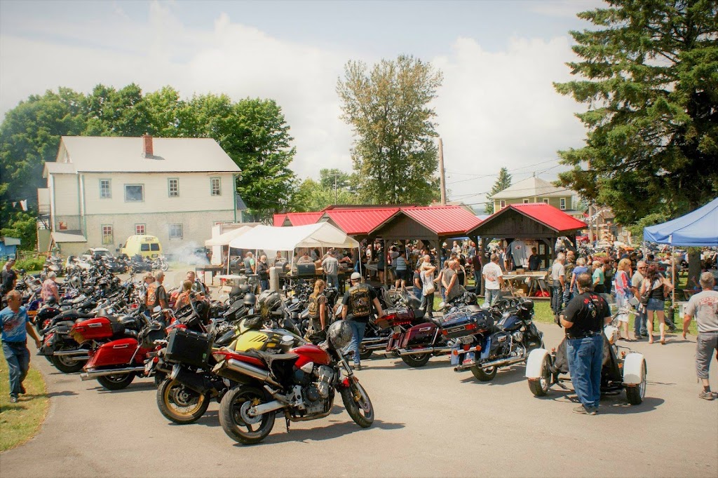 Bike Stop 108 | 68 QC-108, Lingwick, QC J0B 2Z0, Canada | Phone: (819) 560-8422