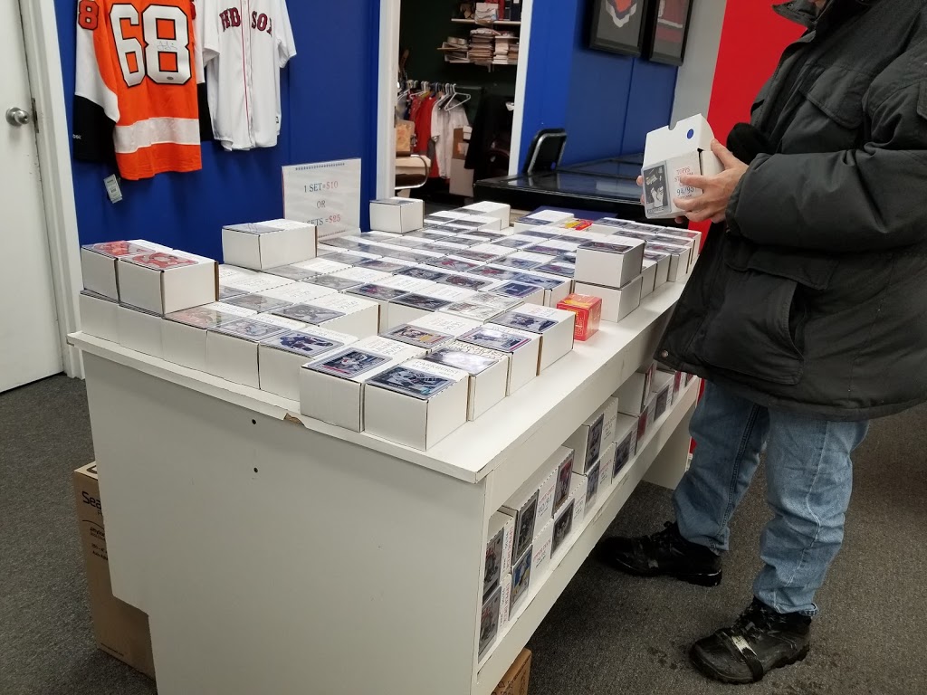 Le Coin De La Carte Sportive | 716 Boulevard Saint-Joseph, Gatineau, QC J8Y 4A8, Canada | Phone: (819) 770-4103