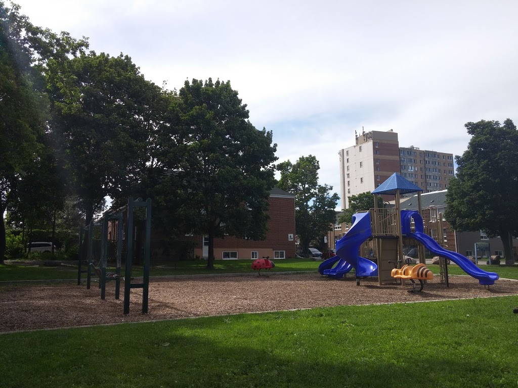 Norris Crescent Parkette | 24 Norris Crescent, Etobicoke, ON M8V 1S2, Canada