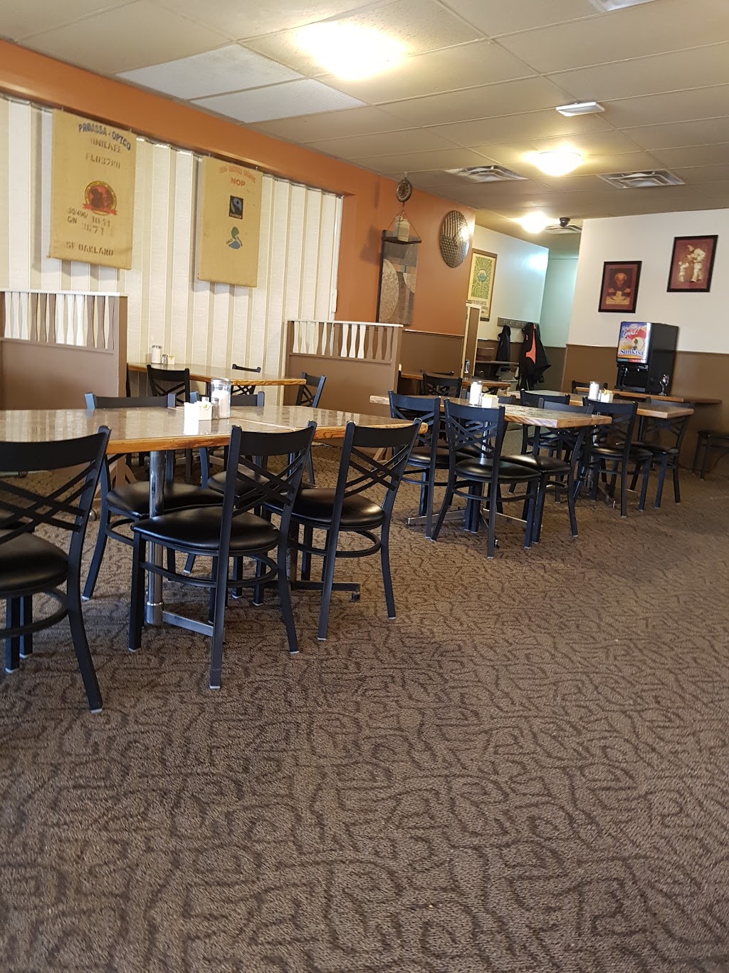 Cactus Pub & Grill | 117 4 St N, Picture Butte, AB T0K 1V0, Canada | Phone: (403) 732-5539