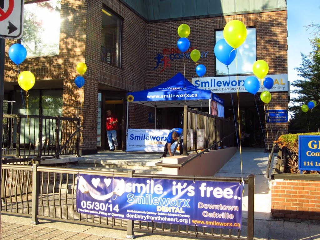Smileworx Dental | 114 Lakeshore Rd E, Oakville, ON L6J 6N2, Canada | Phone: (905) 845-5566