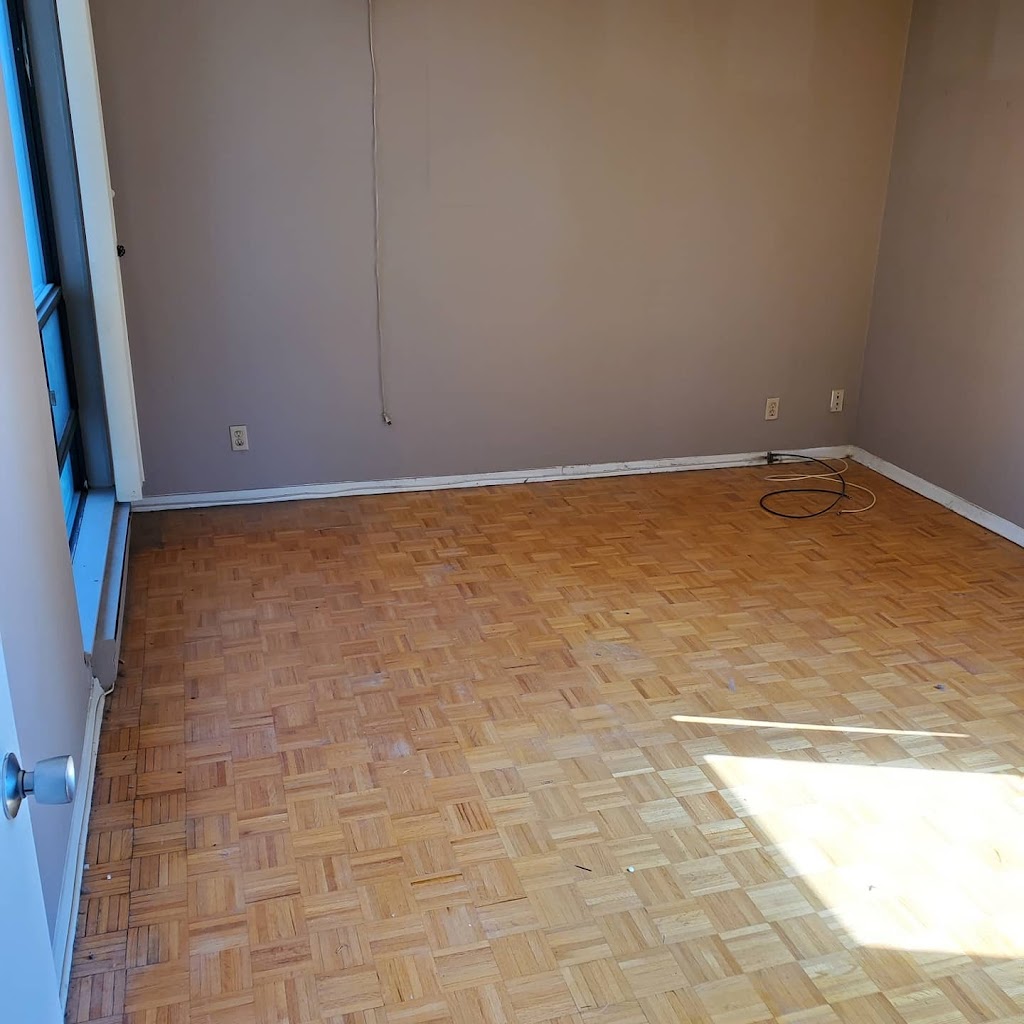 1-800 RID-OF-IT | Junk Removal Toronto | 246 Pacific Ave, Toronto, ON M6P 2P5, Canada | Phone: (416) 743-6348
