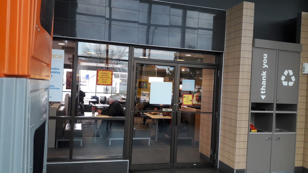 McDonalds | 25 Carrier Dr, Etobicoke, ON M9W 6S1, Canada | Phone: (416) 674-1207