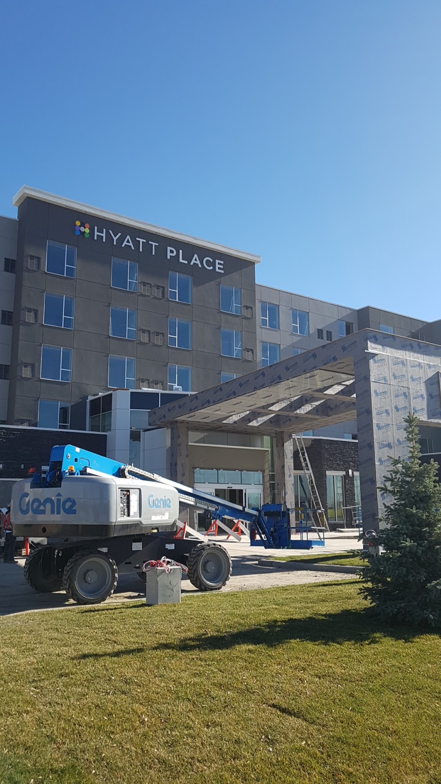 Hyatt Place Calgary Airport | 10 Aero Cres NE, Calgary, AB T2E 7Y5, Canada | Phone: (587) 747-1234