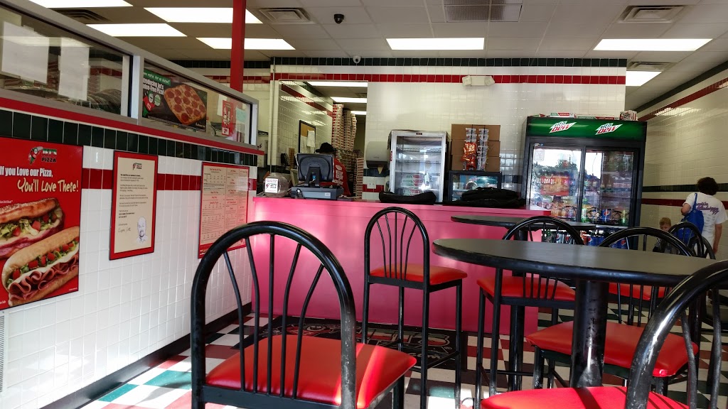 Jets Pizza | 2844 Pine Grove Ave, Port Huron, MI 48060, USA | Phone: (810) 985-5559