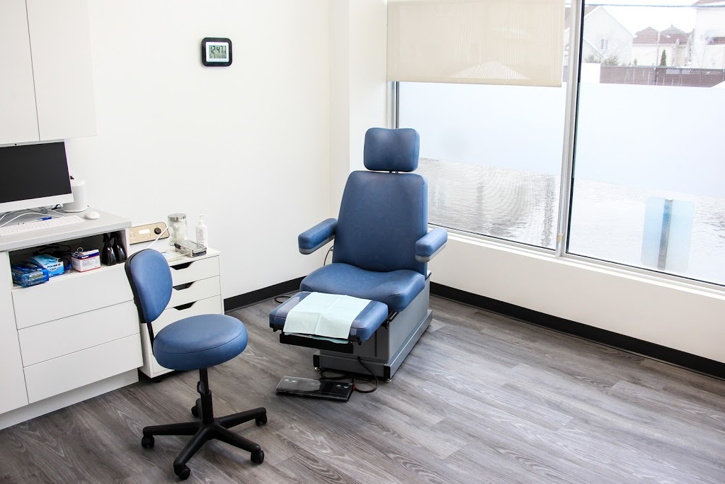 Piedréseau Sainte-Dorothée - Podiatres Et Orthèses | 3A Boulevard Samson, Laval, QC H7X 3S5, Canada | Phone: (450) 969-5555