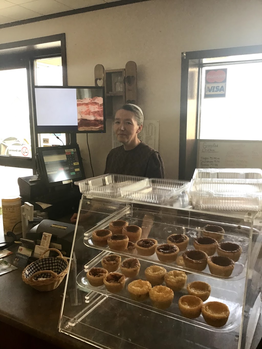 Dutch House Farm Store | 670 Talbot Rd E, Wheatley, ON N0P 2P0, Canada | Phone: (519) 322-5858
