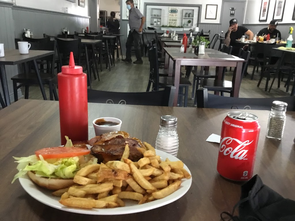 Kingswood Restaurants | 43 Colborne St W, Brantford, ON N3T 1K6, Canada | Phone: (519) 751-0128