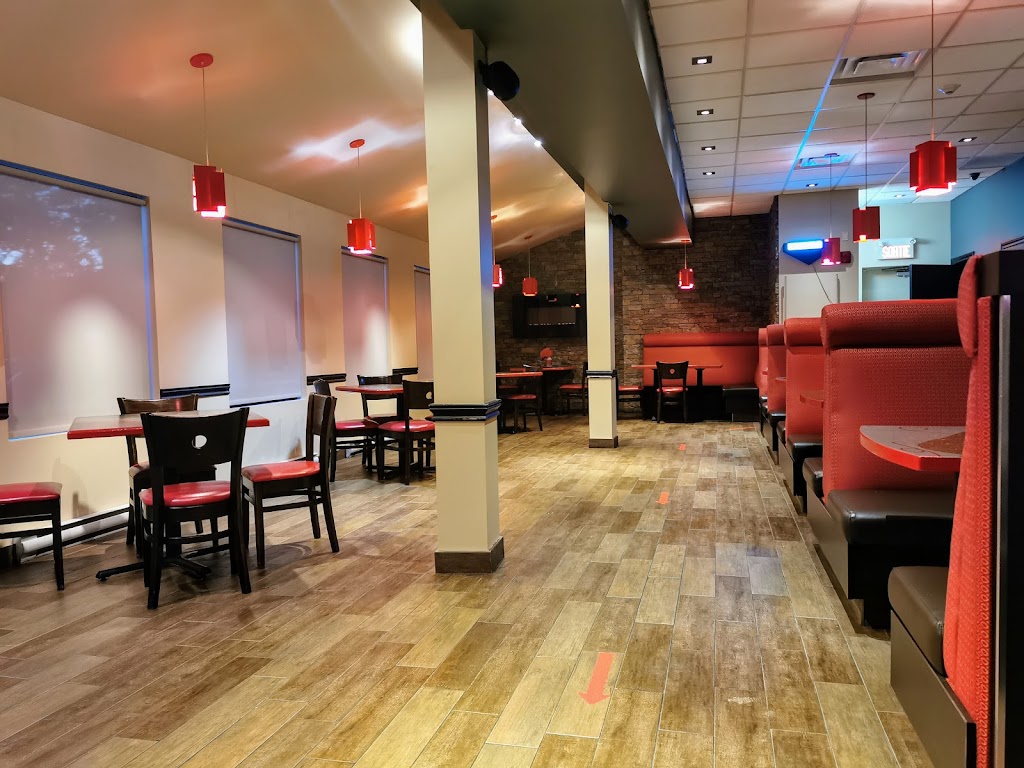 Chez Freddy Pizzeria | 835 Rue du Conseil, Sherbrooke, QC J1G 3L2, Canada | Phone: (819) 821-2248