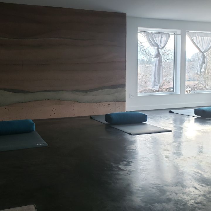 Invermere Yoga | 325 Blair St, Invermere, BC V0A 1K7, Canada | Phone: (250) 342-1198