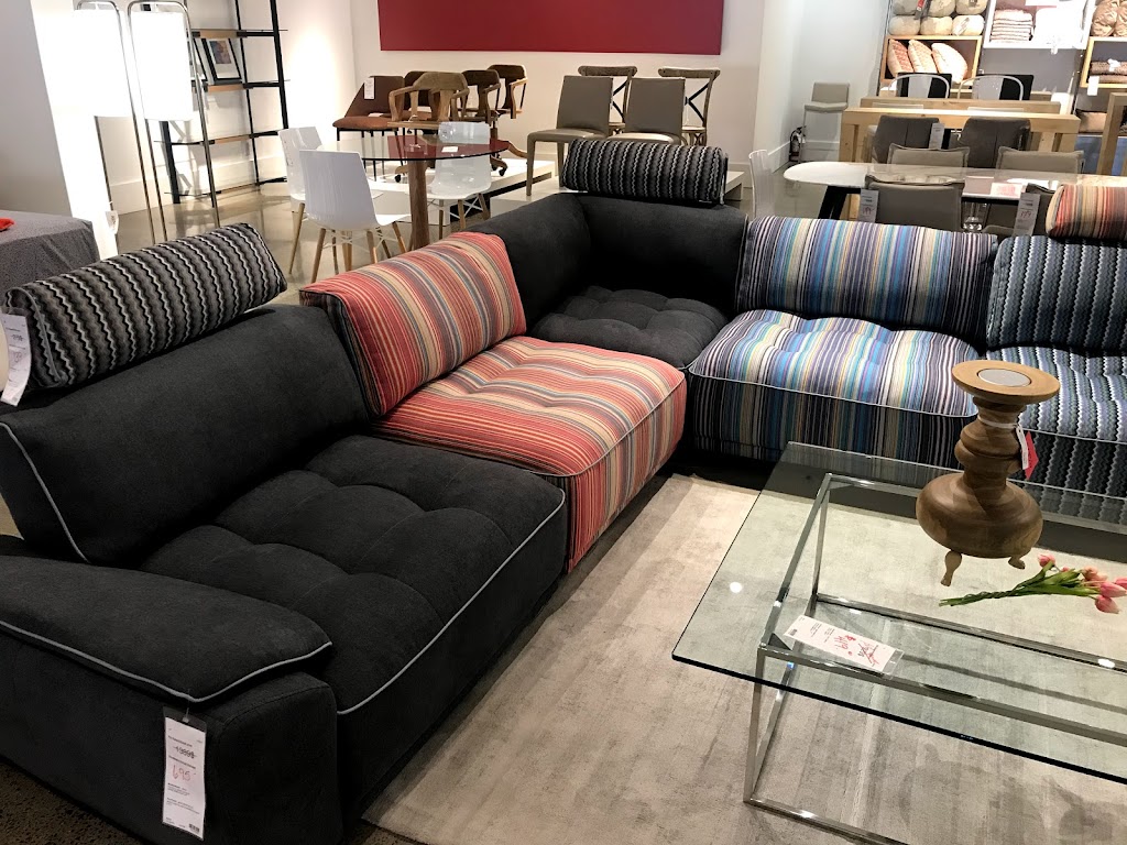 Maison Corbeil | Sortie Le Carrefour, 2323 A. des Laurentides, Laval, QC H7S 1Z7, Canada | Phone: (450) 682-3022