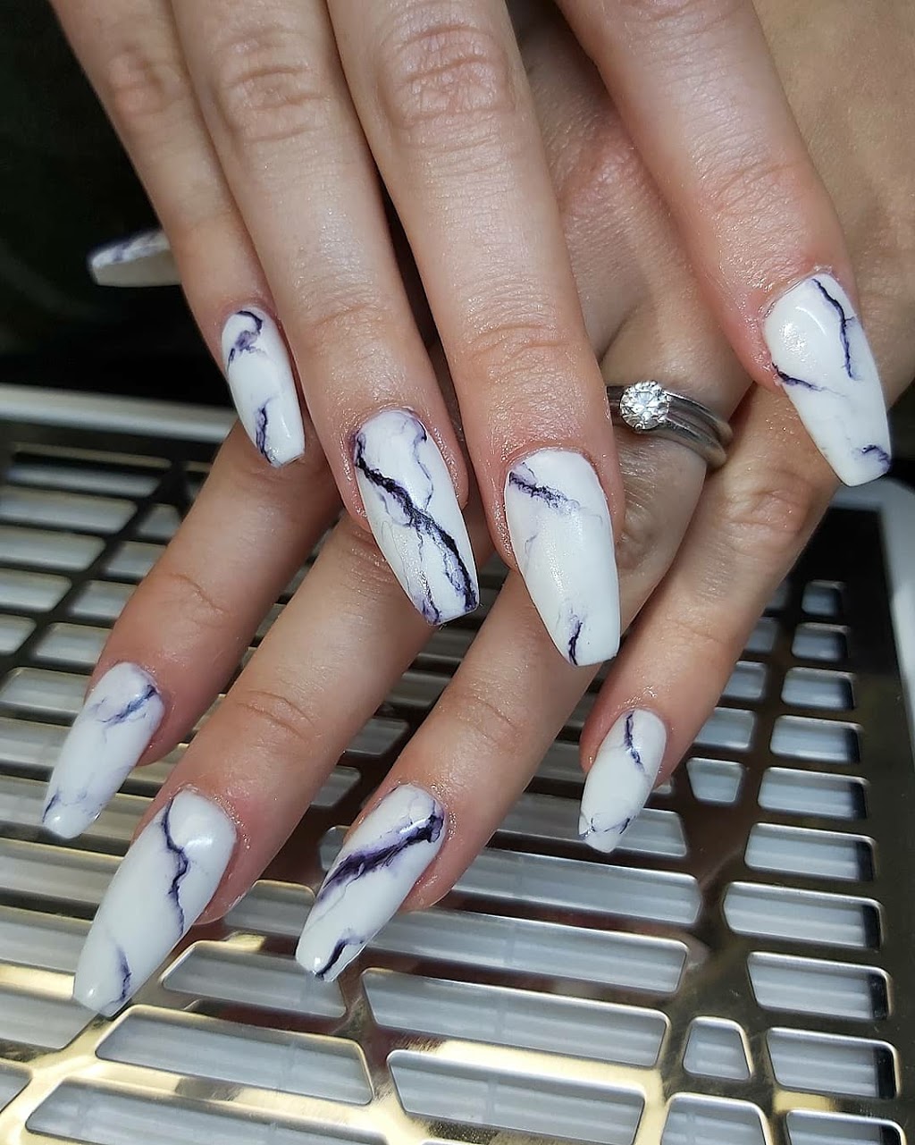 Bit to Lit Nail Salon | 4200 ON-35, Cameron, ON K0M 1G0, Canada | Phone: (705) 791-3139