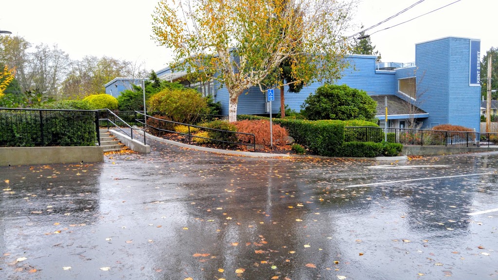 Kent Street Activity Centre | 1475 Kent St, White Rock, BC V4B 5A2, Canada | Phone: (604) 541-2231