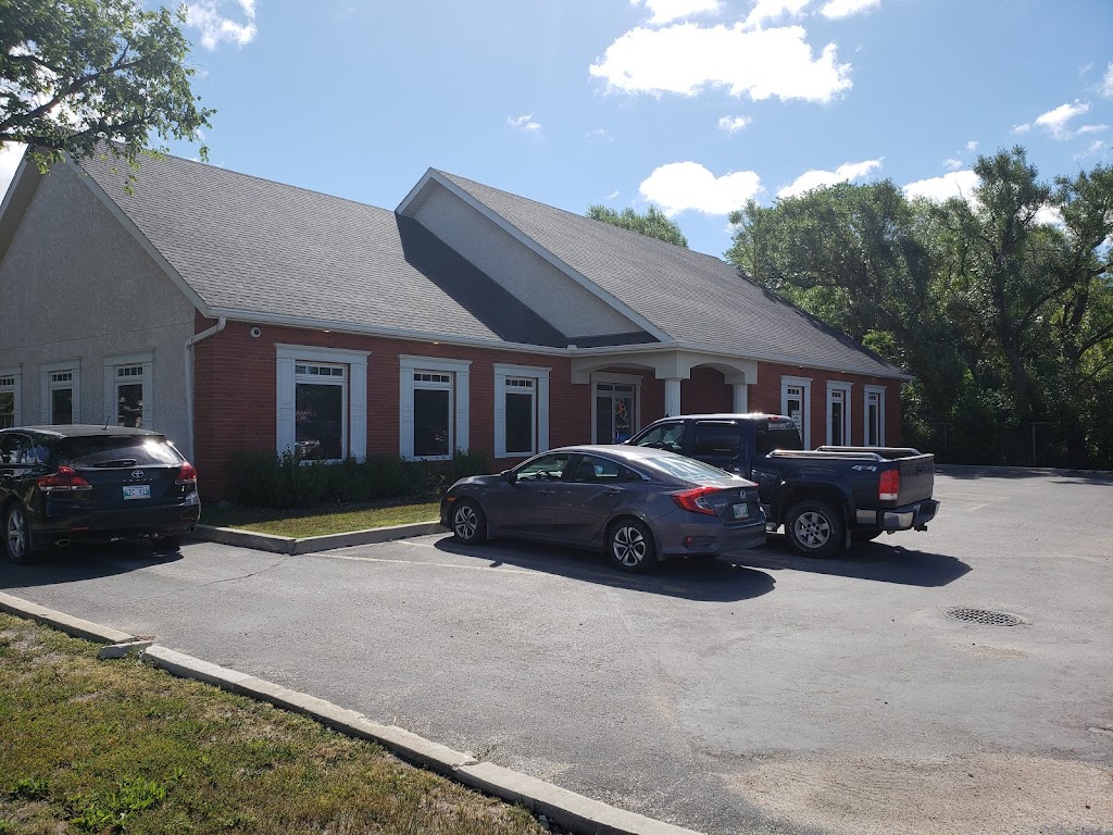 Markham Chiropractic Centre | Pembina Hwy, 2140 Pembina Hwy, Winnipeg, MB R3T 6A7, Canada | Phone: (204) 269-0445