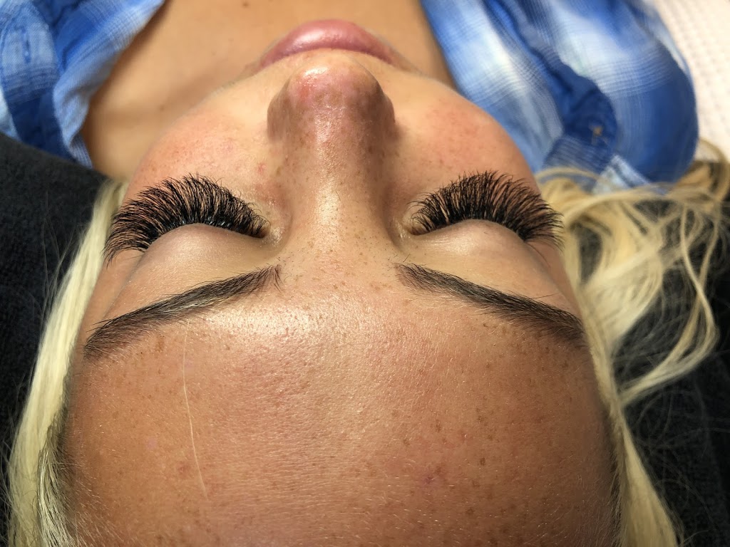 Lashvibe and Esthetics | 1181 17 Ave SE, Salmon Arm, BC V1E 2C9, Canada | Phone: (778) 245-3578