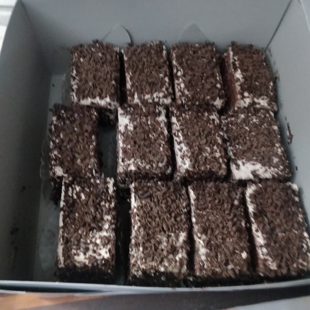 Mc-Oak Bakery or Kam-Oak Bakery | 8693 120 St, Delta, BC V4C 6R4, Canada | Phone: (604) 597-0820