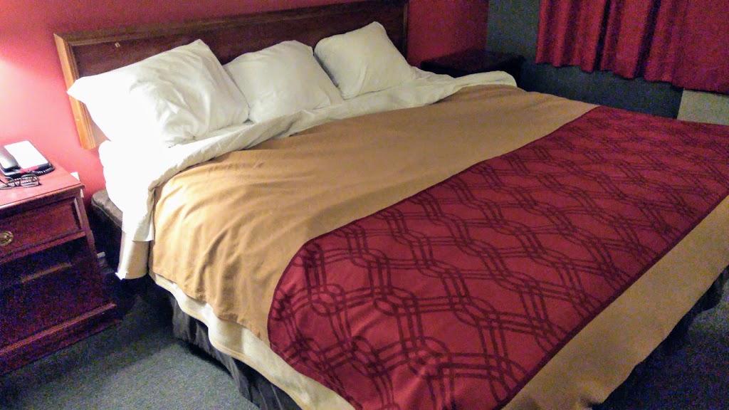 Econo Lodge | 636 York St, London, ON N5W 2S7, Canada | Phone: (519) 433-8161