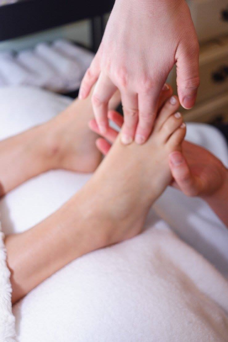 Bluewater Reflexology | 2 Bluewater Bay, St. Catharines, ON L2M 4H9, Canada | Phone: (647) 390-1353