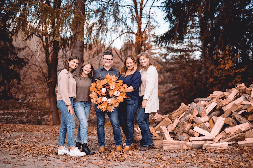Doswell Creative | 2 Orchard Heights Blvd, Aurora, ON L4G 4V4, Canada | Phone: (647) 462-7166