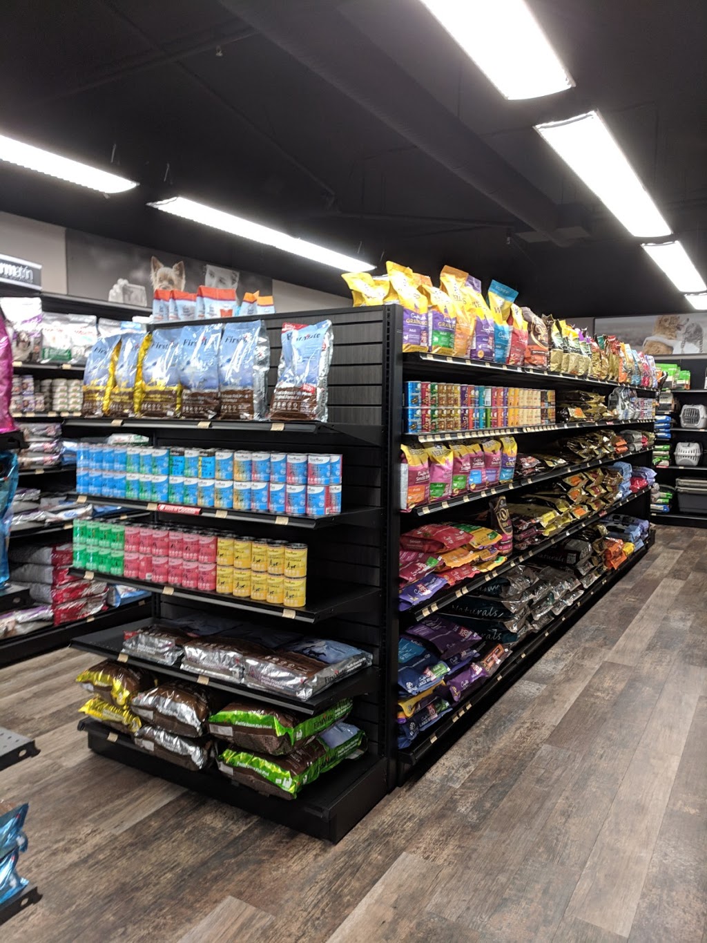 Bosleys | 101, 1497 Admirals Rd, Victoria, BC V9A 7K2, Canada | Phone: (778) 432-2733