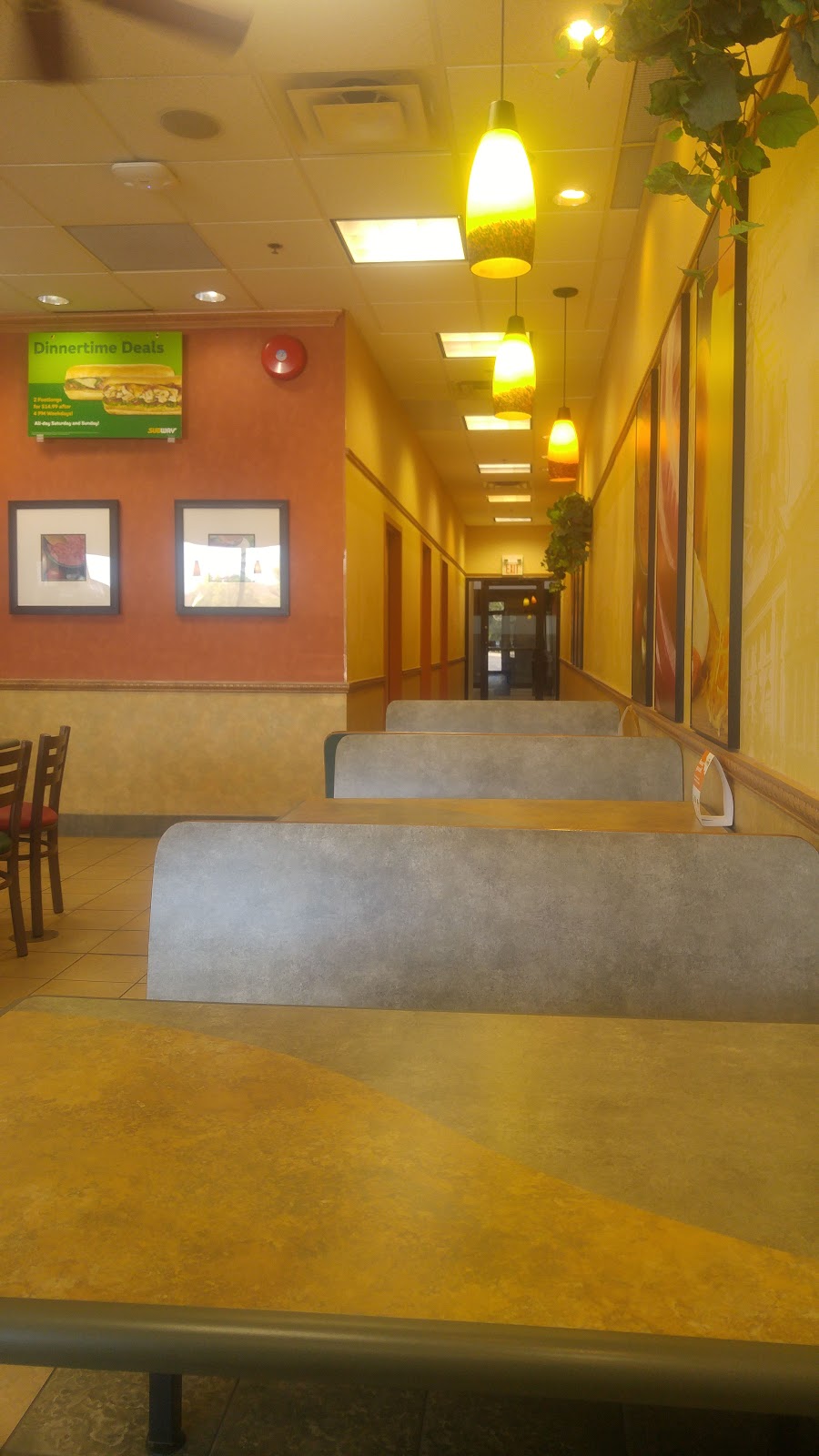 Subway | Shopping Centre, 2579 Main St, Winnipeg, MB R2V 4W3, Canada | Phone: (204) 339-0139