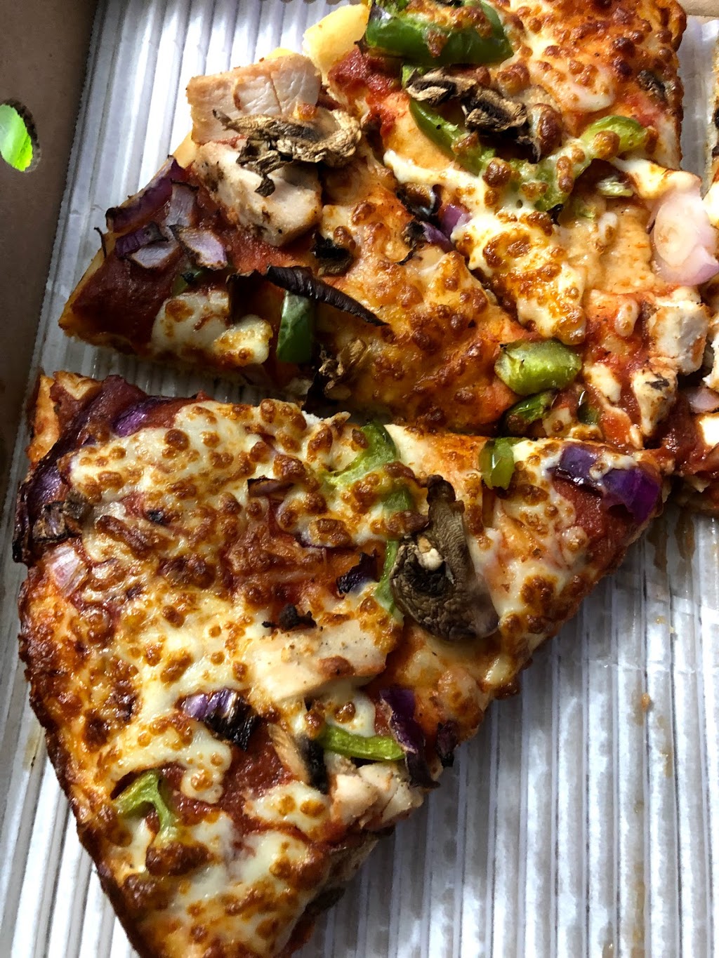 Pizza Hut | 380 Dundas St E Unit 4, Oakville, ON L6H 6Z9, Canada | Phone: (905) 257-3443