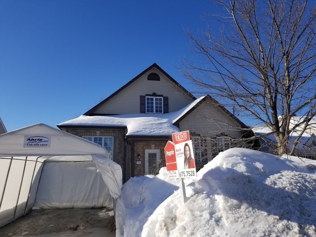 Marie Larivée courtier immobilier | 14240 Rue Philippon, Mirabel, QC J7N 1J8, Canada | Phone: (450) 675-7528