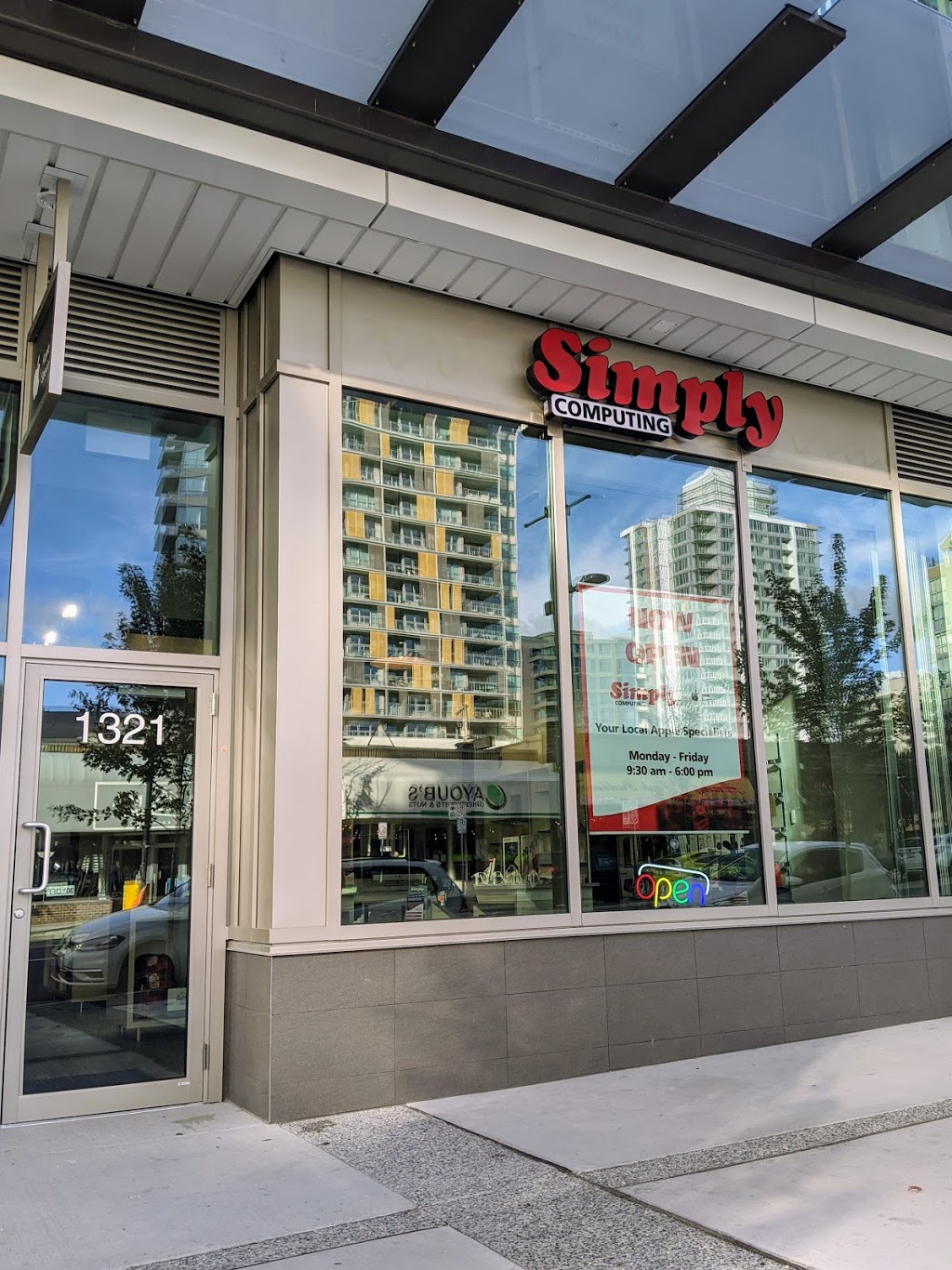 Simply Computing (North Vancouver) | 1321 Lonsdale Ave, North Vancouver, BC V7M 2H7, Canada | Phone: (604) 639-8309