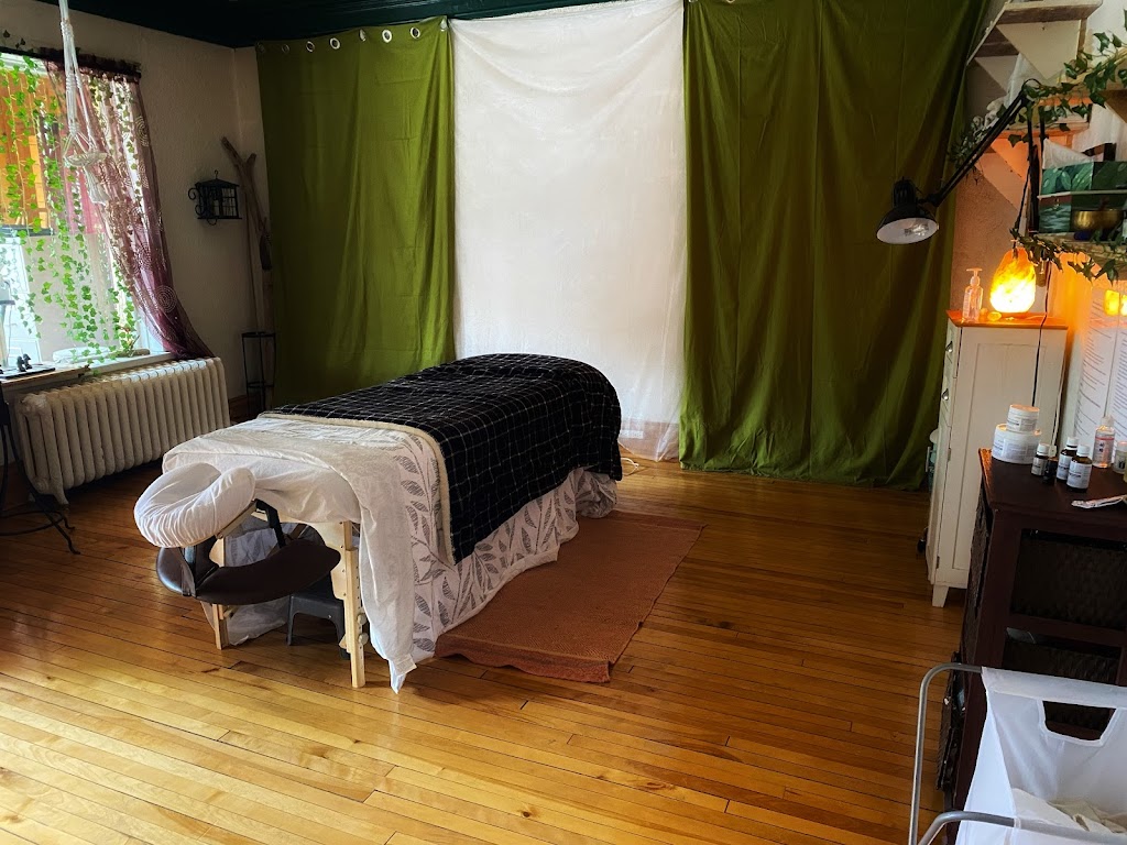 Karine Plourde Massovie - Massothérapeute Lachute | 541 Rue Principale A, Lachute, QC J8H 1Y6, Canada | Phone: (450) 512-8154