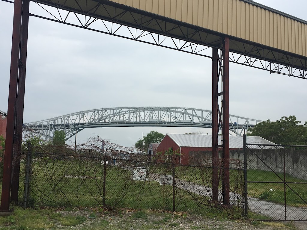 Blue Water Bridge | 1555 Venetian Blvd #4, Point Edward, ON N7T 0A9, Canada | Phone: (519) 336-2720