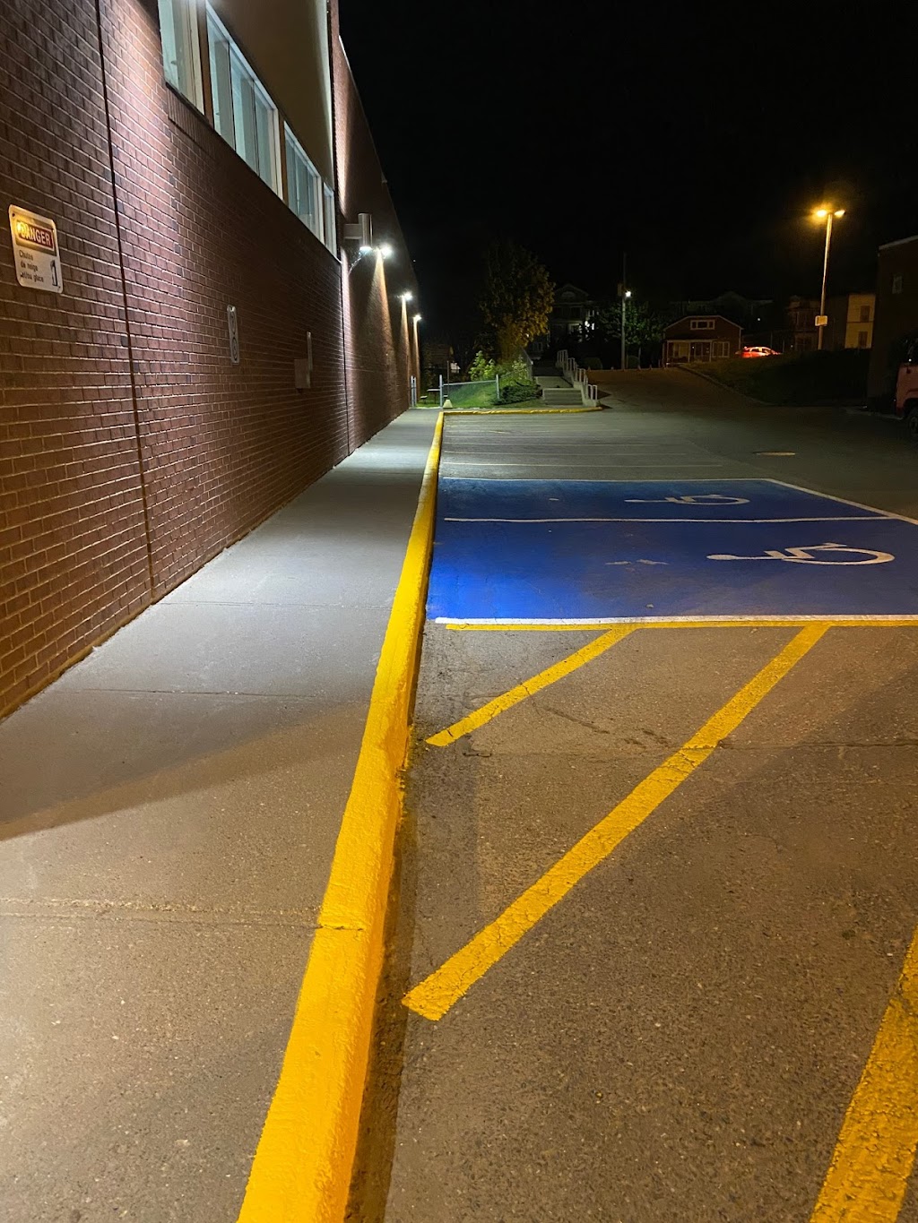Lignes de Stationnement - Entretien et Traçage 2006 Inc | 280 Rue Dollard, Magog, QC J1X 2M6, Canada | Phone: (819) 446-7705